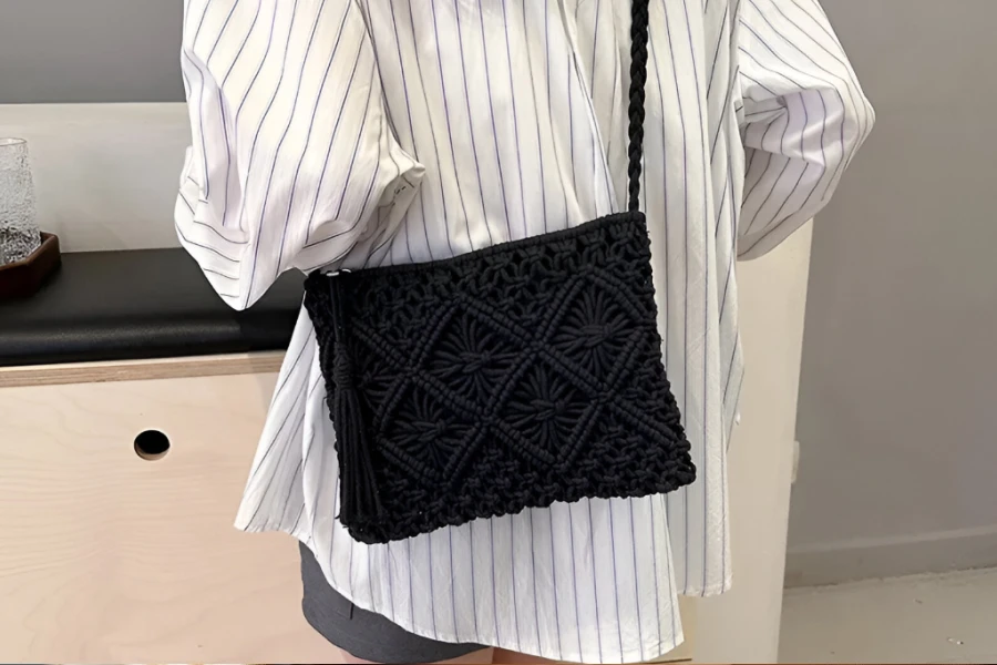 Straw Crossbody Shoulder Bag