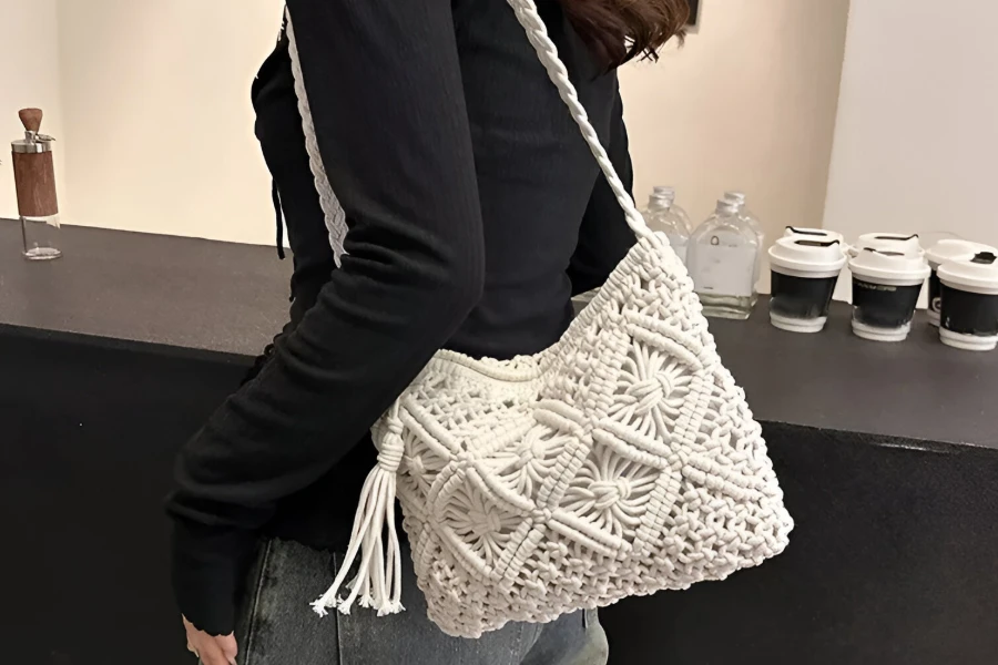 Woven Straw Handbag for Summer