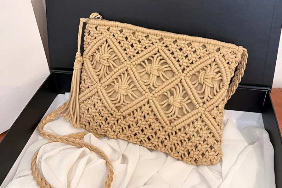 Woven Straw Handbag for Summer